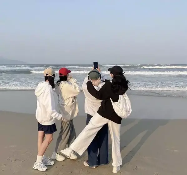 عکس گروه دو نفره دخترانه