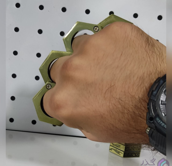 عکس پنجه بوکس چوبی