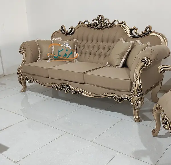 عکس مبل بژ طلایی