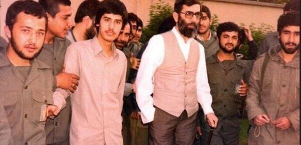 عکس رهبری با کت و شلوار