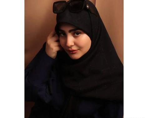 عکس پروفایل زنانه با عینک