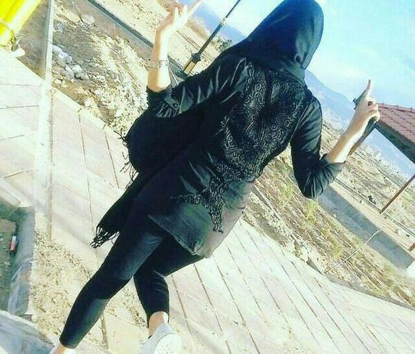 عکس پا دخترانه با کفش برای پروفایل