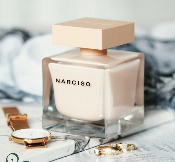 عکس عطر نارسیسو رودریگز