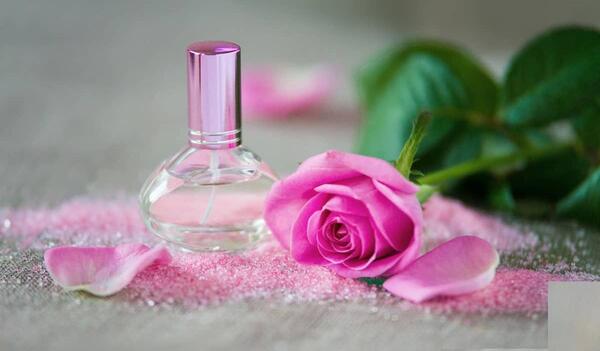 عکس عطر گلاب