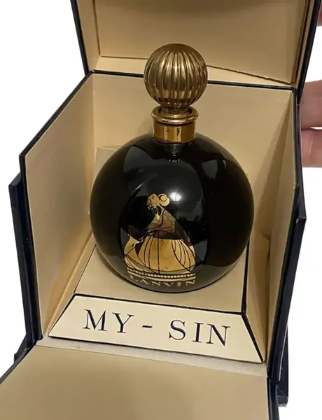 عکس شیشه های عطر زیبا