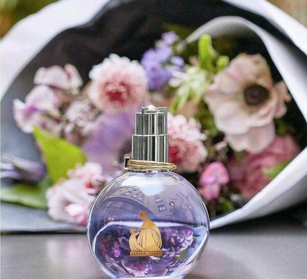 عکس عطر اکلت زنانه
