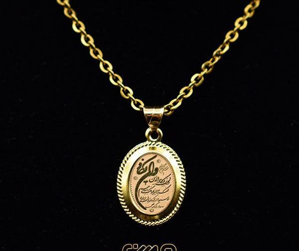 عکس گردنبند طلا وان یکاد