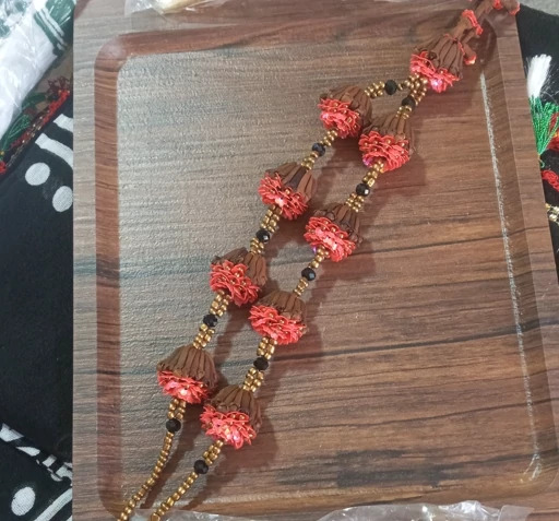 عکس گردنبند میخکی