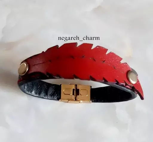 عکس دستبند چرمی دخترانه