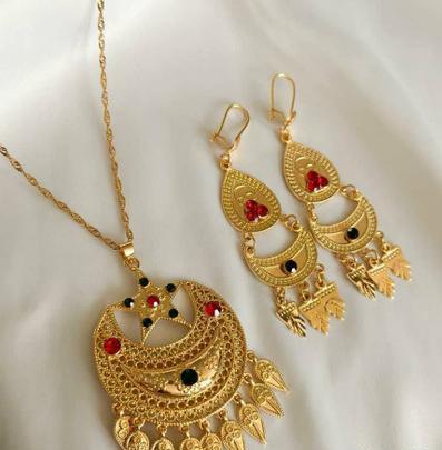 عکس گوشواره طلا خلیجی