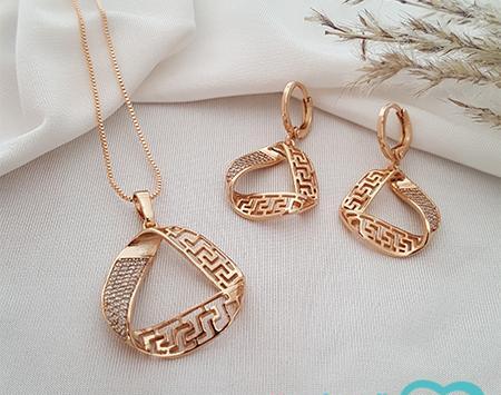عکس نیم ست ورساچه طلا