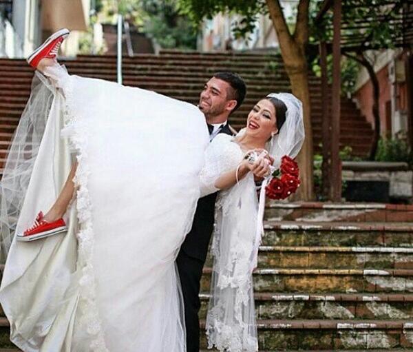 عکس کفش اسپرت برای عروس
