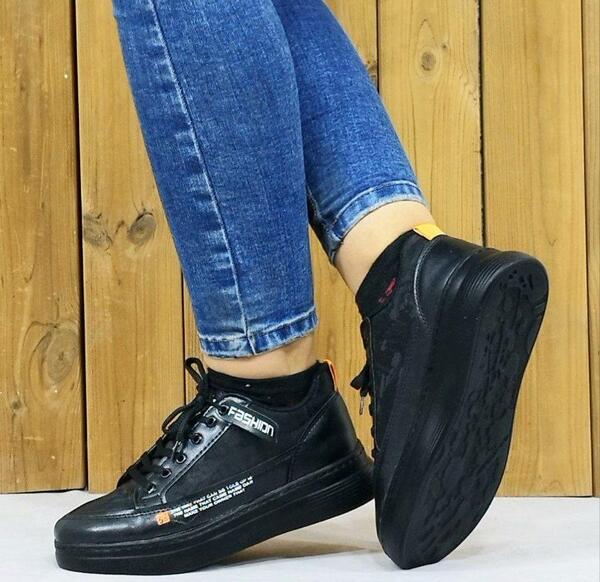 عکس کفش اسپرت دخترانه زیبا