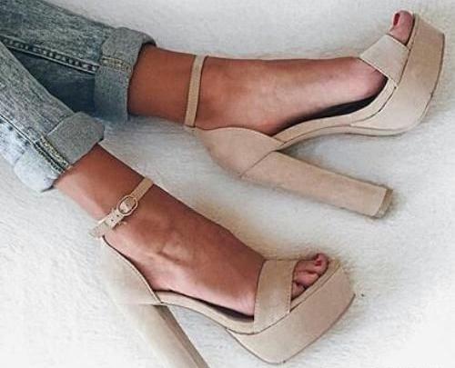 عکس کفش پاشنه بلند 20 سانتی