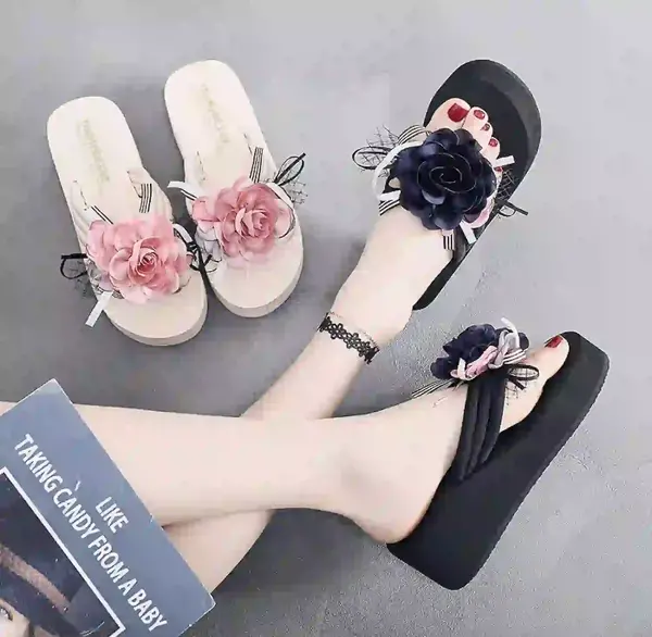 عکس کفش صندل سفید دخترانه