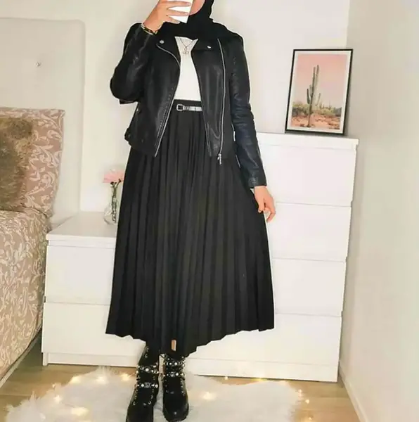 عکس دامن پلیسه با کت