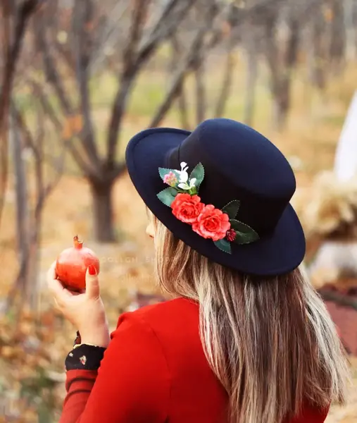 عکس با کلاه شهرزادی