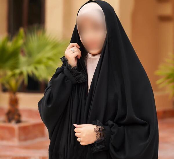 عکس انواع چادر مشکی زنانه