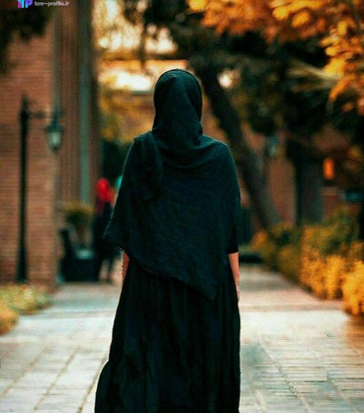 عکس دختر با روسری کوتاه