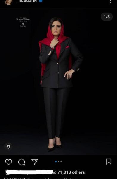 عکس دختر با روسری قرمز