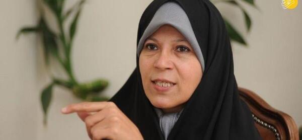 عکس فائزه روسری آبی