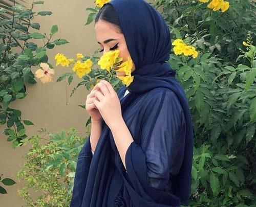 عکس زن با روسری برای پروفایل