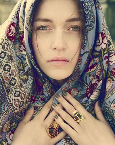عکس با روسری ترکمن