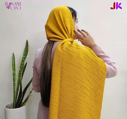 عکس دختر با شال زرد