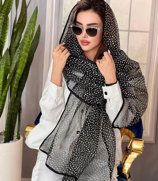 عکس شال حریر شیشه ای