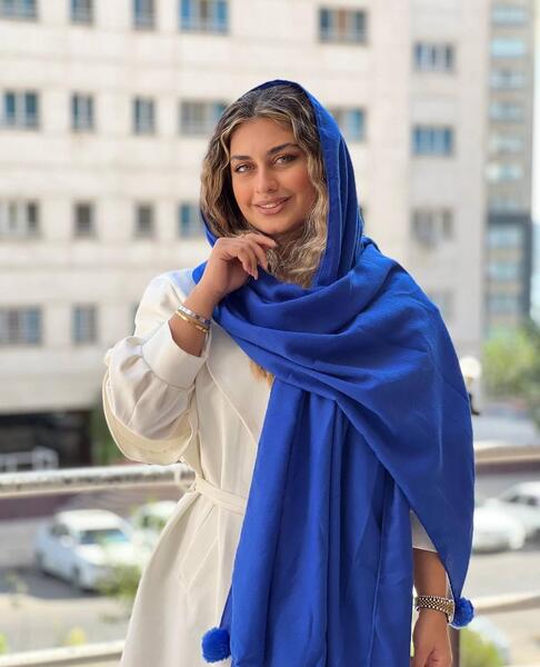 عکس شال آبی کاربنی