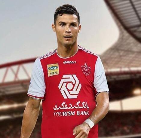 عکس با پیراهن پرسپولیس