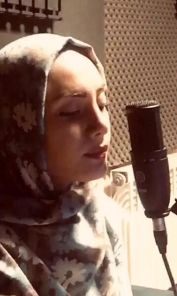 عکس نیلوفر مولایی مجری صدا و سیما