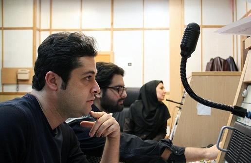 عکس حسن اسماعیلی مجری رادیو جوان