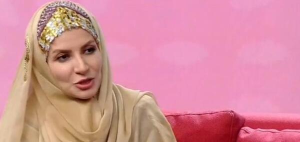 عکس دختر مجری از مامان بگو