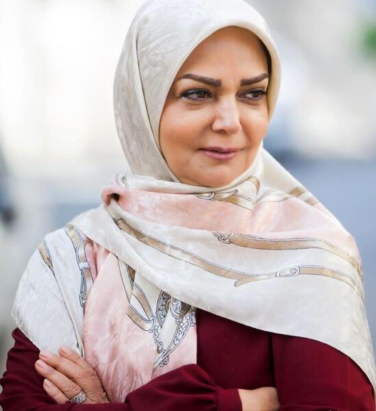 عکس الهه رضایی مجری و همسرش
