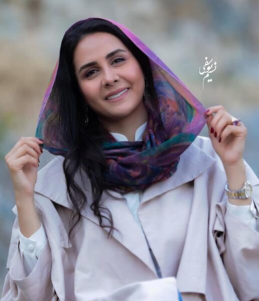 عکس های بازیگر سارا کاظمی