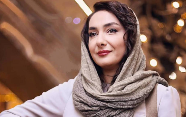 عکس از سارا حاتمی
