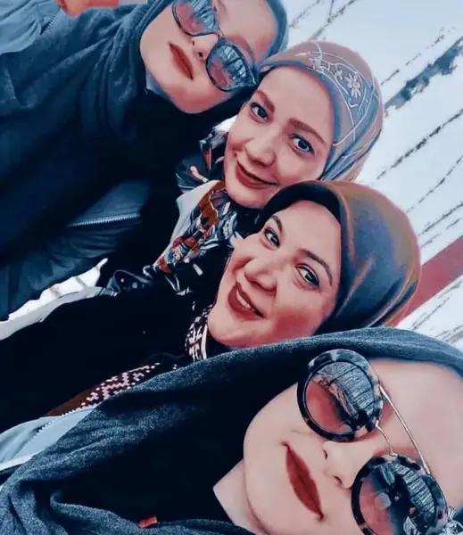 عکس سارا تنهایی