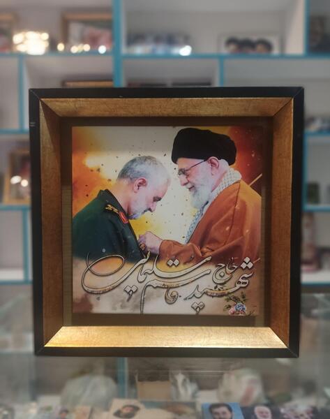 قاب عکس حاج قاسم و رهبری