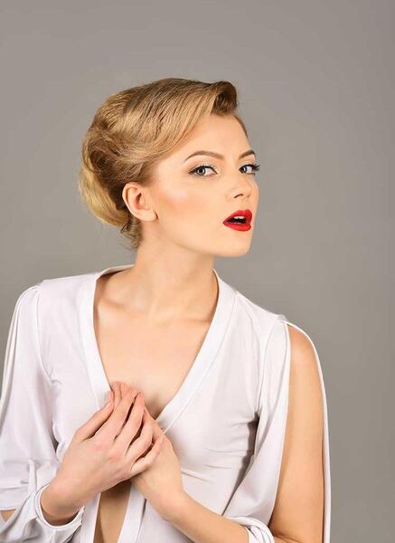 ژست عکس گرفتن برای خانم ها