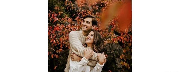 ژست عکس دونفره برای اتلیه