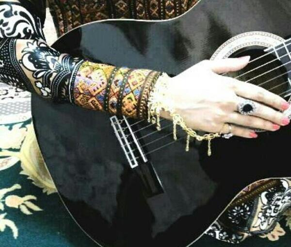 ویسگون عکس دست دختر بلوچ شیک