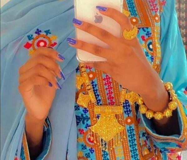 ویسگون عکس دست دختر بلوچ شیک