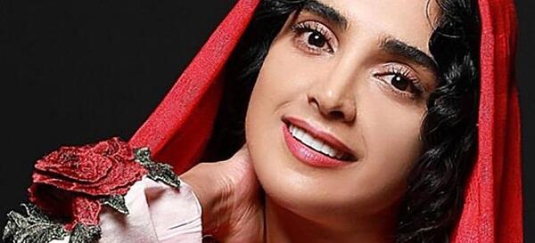 عکس دختر زیبا با لباس بلوچی