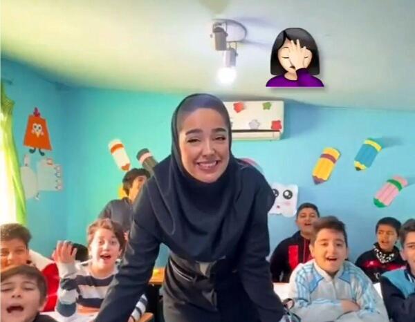 عکس سوتی جلوی معلم مرد نی نی سایت