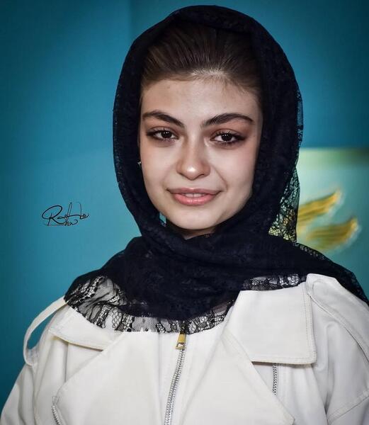 عکس گلنسا در فیلم جیران
