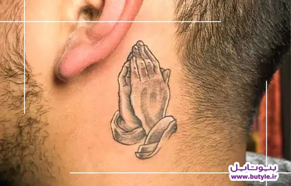 عکس تاتو مینیمال رو گردن