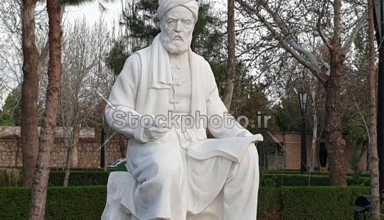 عکس مجسمه ضحاک ماردوش