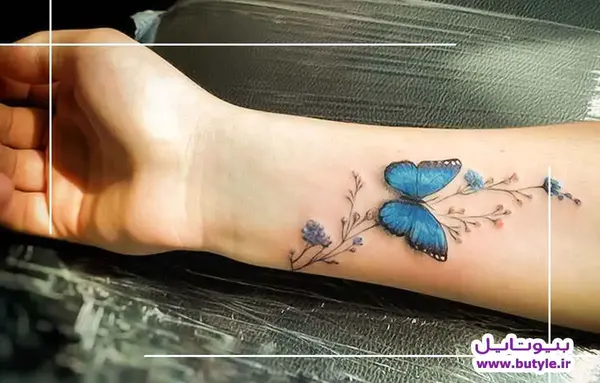 عکس تاتو مینیمال پروانه ابی
