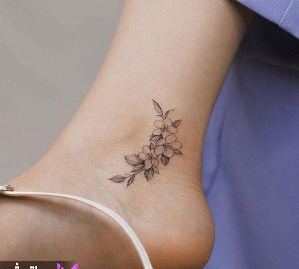 عکس تاتو مینیمال مچ پا